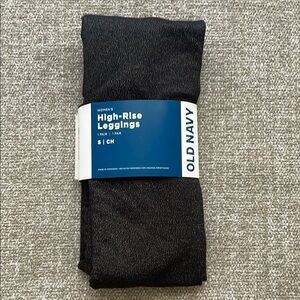 Old Navy Women Size Small High-Rise Leggings - Black with Gold